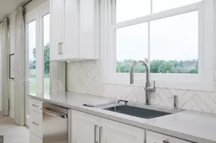 41935 Night Nurse Cir, Brambleton, VA 20148 - Photo 5