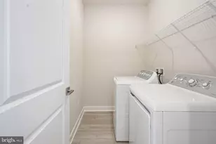 20183 Northpark Dr, Ashburn, VA 20147 - Photo 43