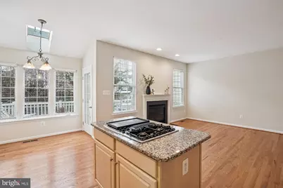 25857 Kirkwood Square, Chantilly, VA 20152 - Photo 19