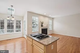 25857 Kirkwood Square, Chantilly, VA 20152 - Photo 19