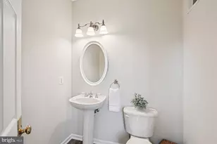 25857 Kirkwood Square, Chantilly, VA 20152 - Photo 21