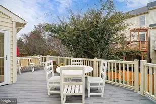 25857 Kirkwood Square, Chantilly, VA 20152 - Photo 9