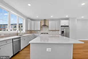 42241 Shining Star Sq, Brambleton, VA 20148 - Photo 5