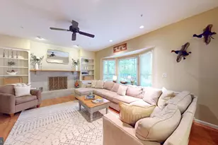 126 Lake Dr, Sterling, VA 20164 - Photo 29