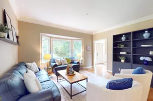 126 Lake Dr, Sterling, VA 20164 - Photo 7