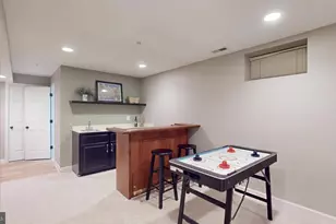 126 Lake Dr, Sterling, VA 20164 - Photo 67