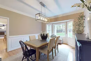 126 Lake Dr, Sterling, VA 20164 - Photo 11