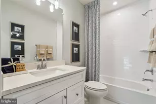 229 Chianti Ter SE, Leesburg, VA 20175 - Photo 23