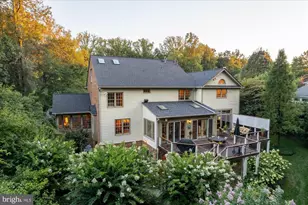 11308 Stonehouse Pl, Potomac Falls, VA 20165 - Photo 3