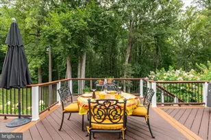 11308 Stonehouse Pl, Potomac Falls, VA 20165 - Photo 27