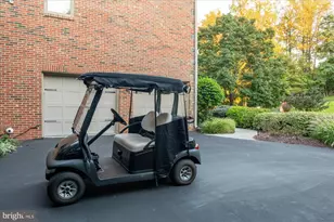 11308 Stonehouse Pl, Potomac Falls, VA 20165 - Photo 71