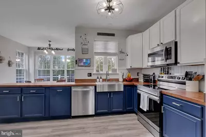 35530 Sarasota Street, Round Hill, VA 20141 - Photo 9