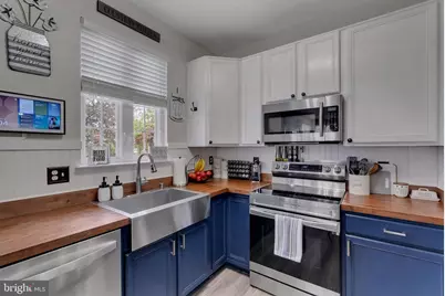 35530 Sarasota Street, Round Hill, VA 20141 - Photo 11