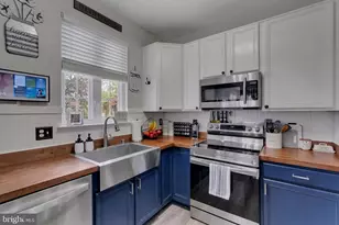 35530 Sarasota St, Round Hill, VA 20141 - Photo 11