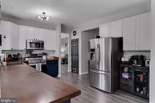 35530 Sarasota St, Round Hill, VA 20141 - Photo 13