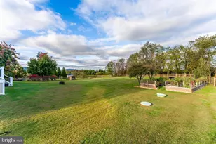 12080 Sunflower Field Pl, Lovettsville, VA 20180 - Photo 5