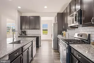 12080 Sunflower Field Pl, Lovettsville, VA 20180 - Photo 25