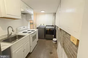 21 Haxall Ct, Sterling, VA 20165 - Photo 17