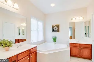 21516 Inman Park Pl, Ashburn, VA 20147 - Photo 13