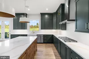 14629 Fordson Ct, Purcellville, VA 20132 - Photo 11