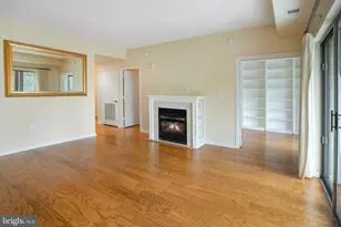 19375 Cypress Ridge Terrace, Leesburg, VA 20176 - Photo 25