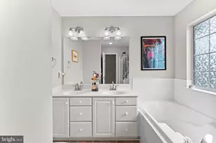 20510 Willoughby Square, Sterling, VA 20165 - Photo 19