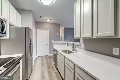 42539 Mayflower #201, Brambleton, VA 20148 - Photo 13