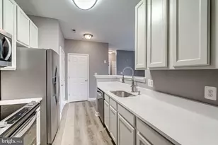 42539 Mayflower, Brambleton, VA 20148 - Photo 13