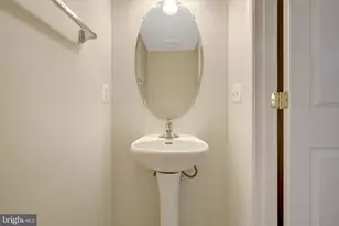 43787 Tattinger Terrace, Ashburn, VA 20148 - Photo 11