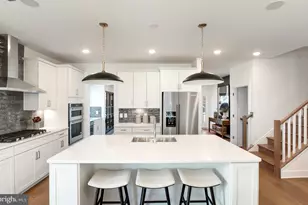 18256 Hobbes Rst Ln, Leesburg, VA 20176 - Photo 13