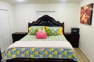 304 E Gordon Street E, Sterling, VA 20164 - Photo 11