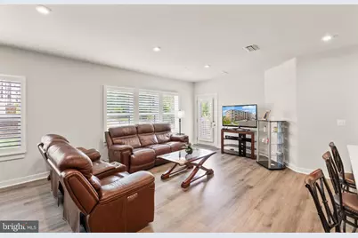 46270 Mt Allen Terrace #201, Sterling, VA 20164 - Photo 5