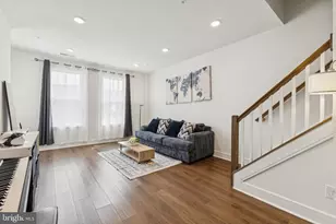 42597 Nubbins Ter, Ashburn, VA 20147 - Photo 3