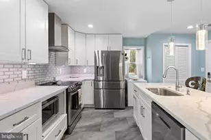 608 NE Blue Ridge Ave NE, Leesburg, VA 20176 - Photo 5