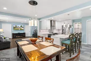 608 NE Blue Ridge Ave NE, Leesburg, VA 20176 - Photo 1