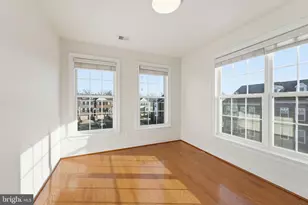 25480 Schooley Mill Terrace, Chantilly, VA 20152 - Photo 31