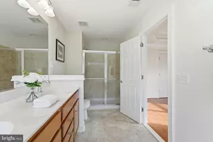 25480 Schooley Mill Terrace, Chantilly, VA 20152 - Photo 27