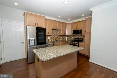 23579 Belvoir Woods Terrace, Ashburn, VA 20148 - Photo 5