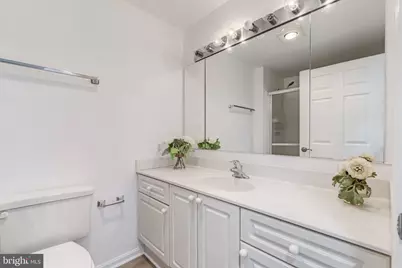 19355 Cypress Ridge Terrace #114, Leesburg, VA 20176 - Photo 27