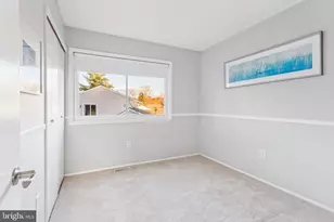 126 Hillsdale Dr, Sterling, VA 20164 - Photo 33