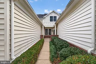 44385 Maltese Falcon Square, Ashburn, VA 20147 - Photo 3