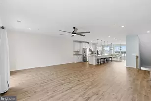 312 Petite Sirah Terrace SE, Leesburg, VA 20175 - Photo 5