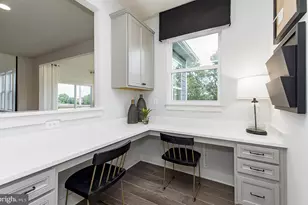 18477 Sugar Snap Cir, Leesburg, VA 20176 - Photo 5