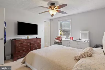 207 N Laura Anne Drive, Sterling, VA 20164 - Photo 17