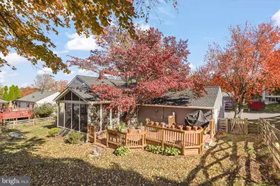 207 N Laura Anne Drive, Sterling, VA 20164 - Photo 33