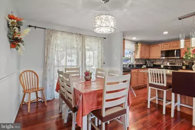 207 N Laura Anne Drive, Sterling, VA 20164 - Photo 9