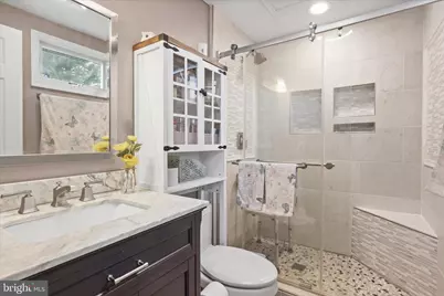 207 N Laura Anne Drive, Sterling, VA 20164 - Photo 19