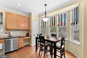 42968 Chesterton St, Ashburn, VA 20147 - Photo 13