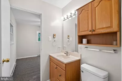 314 E Staunton Avenue E, Sterling, VA 20164 - Photo 21