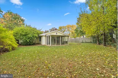 314 E Staunton Avenue E, Sterling, VA 20164 - Photo 3